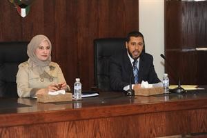منى الدعاس ومراد العوني يتحدثان خلال الورشة 	اسامة ابو عطية﻿