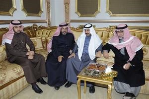 سعد البوص وناصر المري حضرا افتتاح ديوان الحسيني
