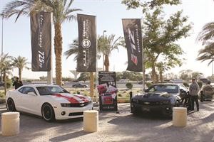 عرض لسيارات كامارو في مول 360
