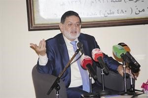 دثروت الخرباوي متحدثا خلال الحلقة النقاشية
