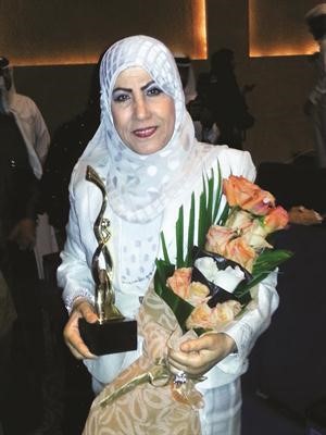  والفنانة القديرة مريم الصالح مكرمة ﻿