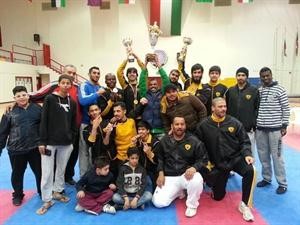 ابطال القادسية متوجون بالميداليات والكؤوس ﻿