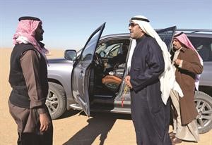 الشيخ ضاري الفهد لدى وصوله الى احد المراكز﻿