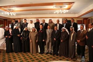 وجانب من الحضور في مؤتمر الاعلام والسياحة العربية في الدوحة 
