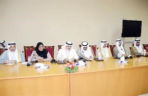 دمعصومة المبارك متوسطة اعضاء وفد الكويت في الخرطوم﻿
