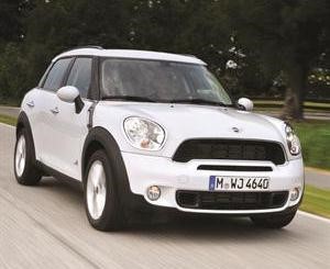 مكانة مميزة لسيارات MINI في الكويت