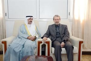 الراشد مستقبلا لاريجاني على هامش المؤتمر﻿