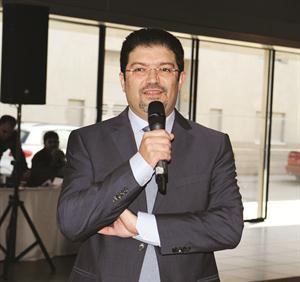 روجر كرياكو متحدثا خلال حفل اطلاق 911 كاريرا 4﻿