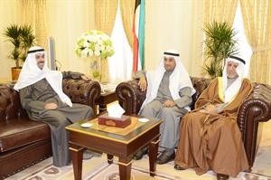 رئيس مجلس الامة مستقبلا دعبدالله المحارب بحضور الوزير الحجرف﻿