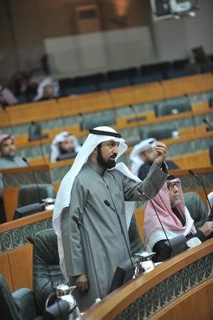 خالد العدوة متحدثا﻿