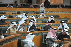 اعضاء السلطتين خلال جلسة امس الثلاثاء	متين غوزال﻿