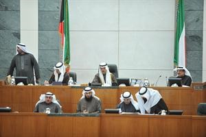 الرئيس علي الراشد ونائبه مبارك الخرينج وامين السر كامل العوضي﻿