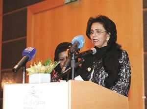 الشيخة فريحة الاحمد متحدثة في اللقاء
