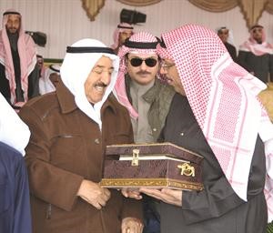 هدية تذكارية لصاحب السمو الامير الشيخ صباح الاحمد