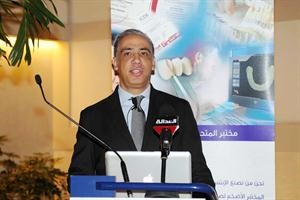 احد المتحدثين خلال المؤتمر﻿