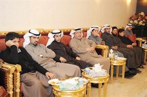 مجموعة من ناخبي الثانية في ديوان لاري﻿