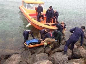 مصرع شاب غرقاً مقابل منطقة شرق وحادث أودى بحياة طالب ضابط
