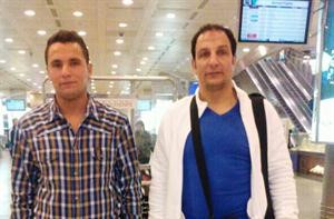 عفت نصار لدى وصوله المطار ﻿