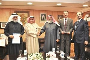 د رضوان محفوض ودشريف يونان ودمحمد احمد شرهان وفيصل المطوع وعجيل سلطان الطوق
