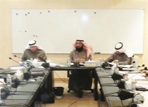 مانع العجمي خلال ترؤسه اللجنة
