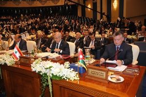  الرئيس اللبناني ميشال سليمان متوسطا العاهل الاردني الملك عبدالله الثاني والرئيس التونسي دمحمد المنصف المرزوقي
