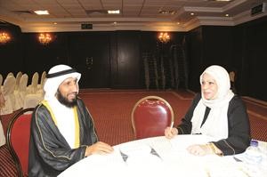 الداعية خالد الخراز يتحدث للزميلة ليلى الشافعي﻿