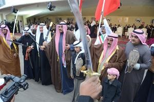 الشيخ فيصل السعود والشيخ صباح الخالد والشيخ فيصل الحمود اثناء الاحتفالات