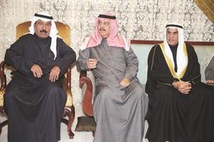 احمد السعدون ويوسف الجاسم والشيخ مبارك الجابر
