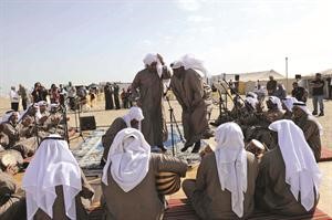 الفرقة الشعبية امتعت الحضور بادائها