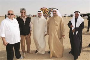 السفير البحريني الشيخ خليفة ال خليفة والزميلان احمد بهبهاني وفؤاد الهاشم