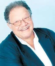 الفخراني: سأترك الكتابة للمختصين.. أفضل التمثيل
