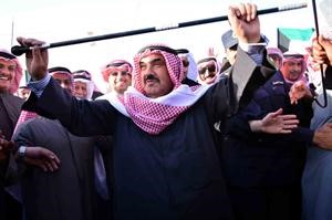 سمو الشيخ ناصر المحمد مشاركا في مهرجان الموروث الشعبي﻿