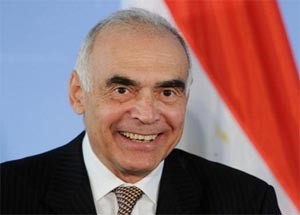 محمد كامل عمرو