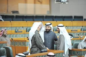 عصام الدبوس ودنايف الحجرف وهاني حسين