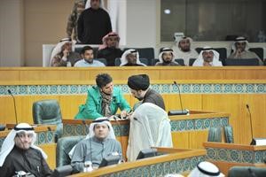 حديث بين سيد حسين القلاف وصفاء الهاشم