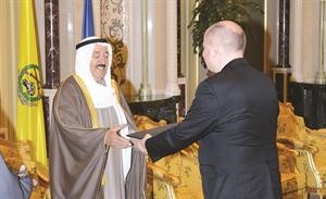 صاحب السمو الامير الشيخ صباح الاحمد يتسلم اوراق اعتماد سفير الاتحاد الاوروبي الجديد لدى البلاد
