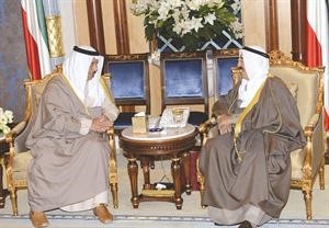 صاحب السمو الامير مستقبلا سمو رئيس مجلس الوزراء الشيخ جابر المبارك