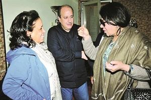 الفنانة القديرة سعاد عبدالله مع الفنانة القديرة حياة الفهد ﻿