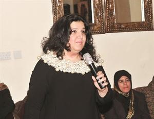 المحامية نجلاء النقي تشيد بانجازات القلاف
