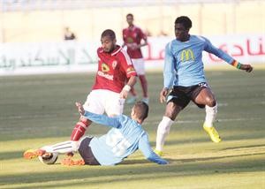 لاعب الاهلي شهاب الدين احمد خلال مباراة المحلة﻿