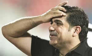 الجنرال محمد ابراهيم يشغل الناس بحضوره وغيابه 	الازرقكوم﻿