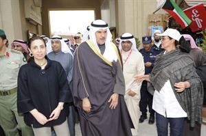 الشيخة امثال الاحمد والشيخ سلمان الحمود ودرولا دشتي وفوزي المجدلي خلال الجولة﻿