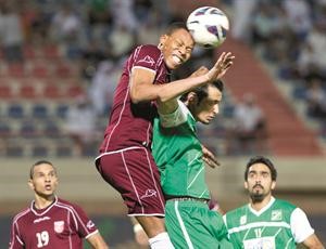 مهاجم العربي فهد الرشيدي سيجد رقابة دفاعية من محترف النصر عصام فايل	 الازرقكوم﻿