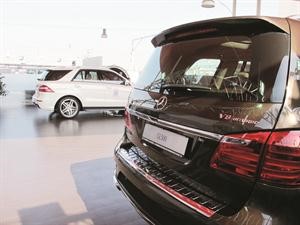 «البشر والكاظمي»: سيارات «مرسيدس ـ بنز AMG» القوية تتألق في معرض السيارات 13 AUTOMOTO