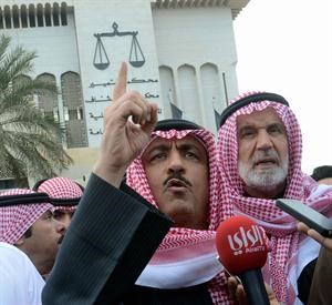 مسلم البراك متحدثا لوسائل الاعلام﻿