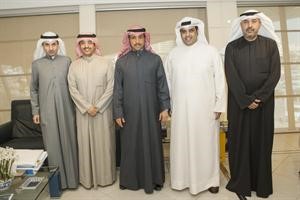 النائب السابق مرزوق الغانم مستقبلا وفد اكتاك