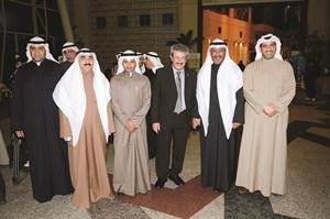دناجي المطيري وممجبل المطوع والاعلامي يوسف مصطفى وعدد من الحضور	﻿