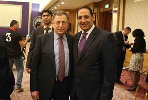 فؤاد السنيورة خلال لقائه الزميل اسامة ابوالسعود﻿