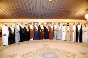 الرئيس علي الراشد ورئيس مجلس الشورى السعودي الشيخ د عبدالله ال الشيخ يتوسطان اعضاء الوفد البرلماني الزائر بالسعودية﻿