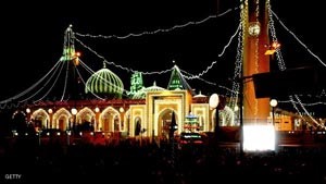 مداهمة مرقد أبو حنيفة ببغداد قبيل مظاهرات "الجمعة"